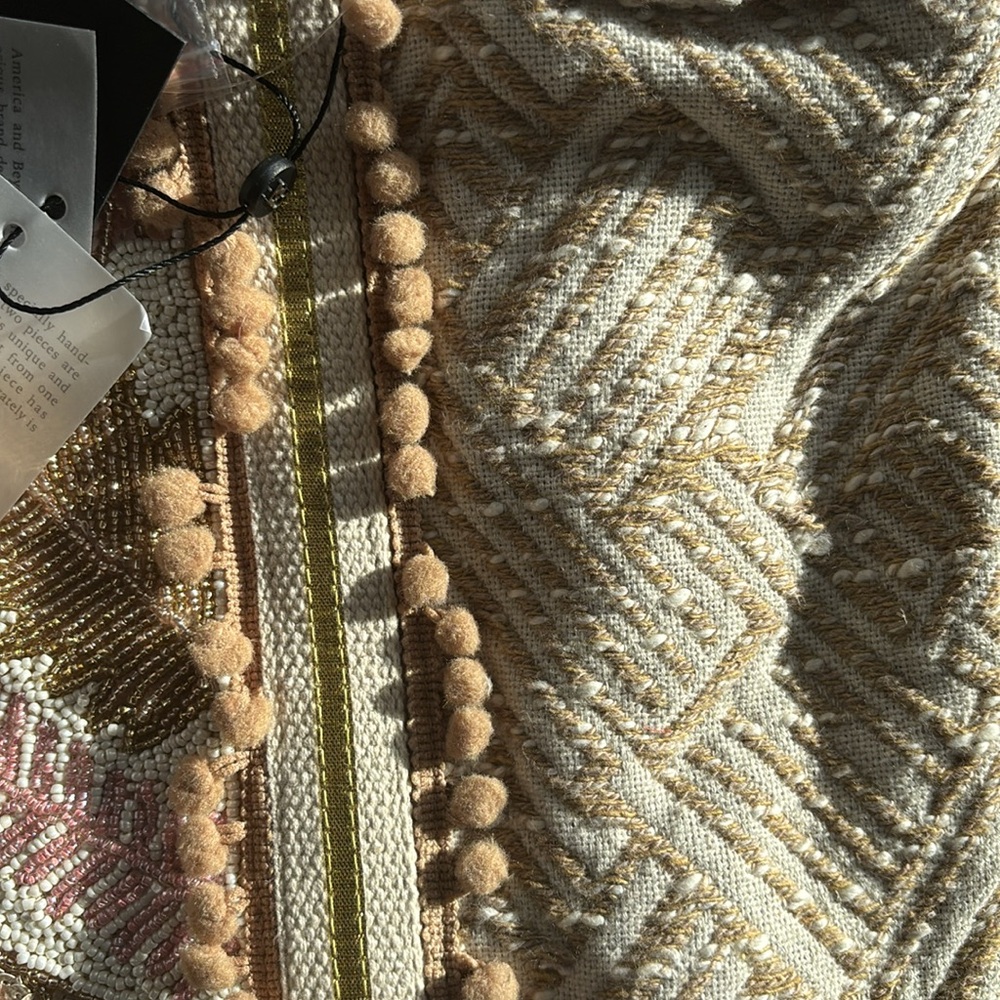 Tote - Picture 3 of 9